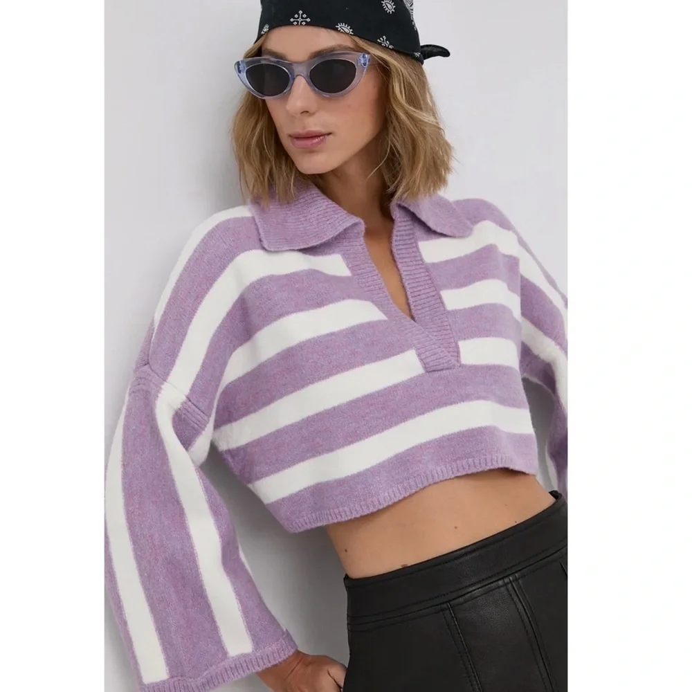 NWT LOVE LEMONS 90s Lavender Stripe V-Neck Oversized Soft Knit Cropped Sweater L
